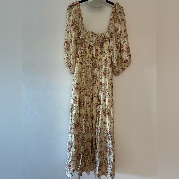 Free People Dresses & Skirts - Free People maxi dress, large, cream color with red flowers, short sleeves